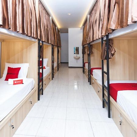 Reddoorz Hostel @ Malang City Center 2 エクステリア 写真